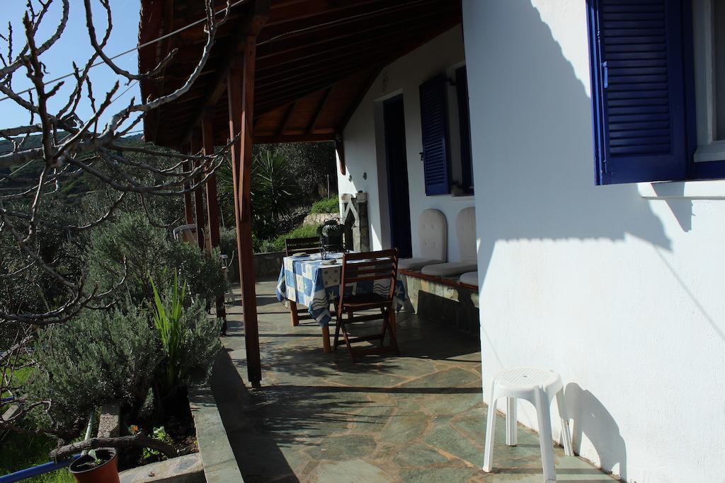Villa Mourtero House à Kalamakia Chambre photo
