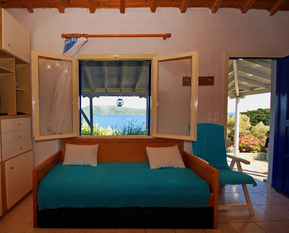 Villa Mourtero House à Kalamakia Extérieur photo